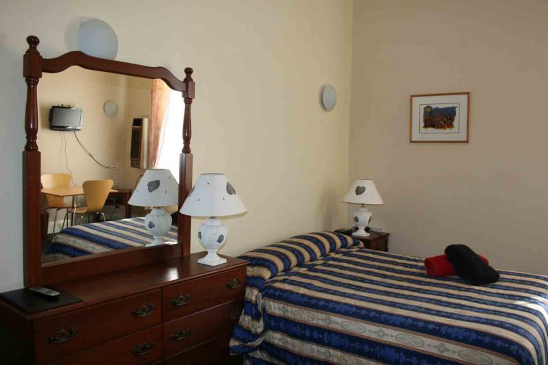 Alpine Heritage Motel Goulburn Luaran gambar