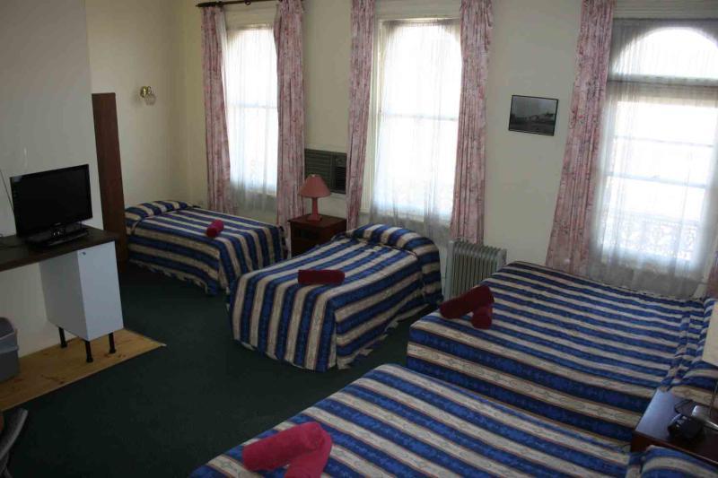 Alpine Heritage Motel Goulburn Luaran gambar