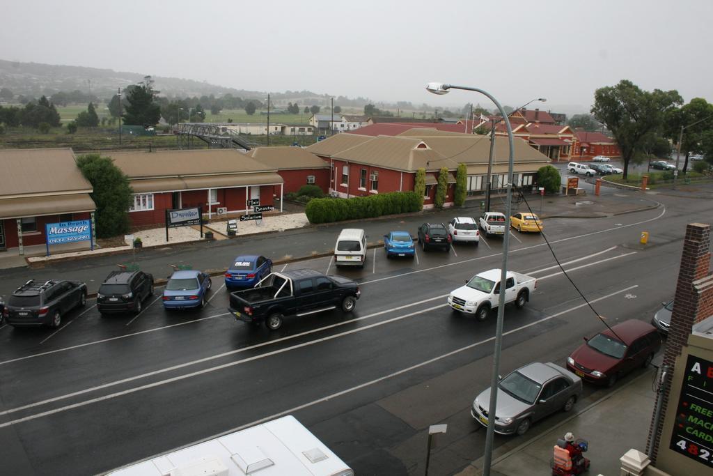 Alpine Heritage Motel Goulburn Luaran gambar