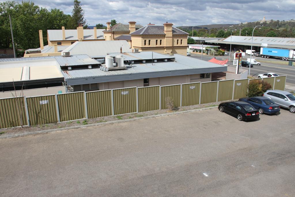 Alpine Heritage Motel Goulburn Luaran gambar