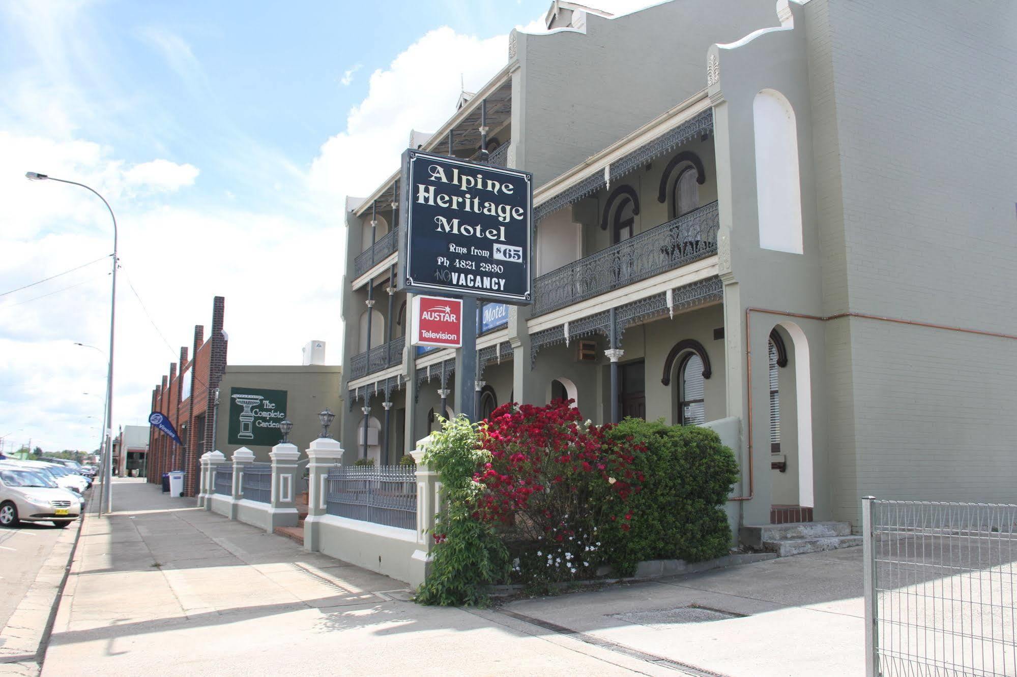 Alpine Heritage Motel Goulburn Luaran gambar